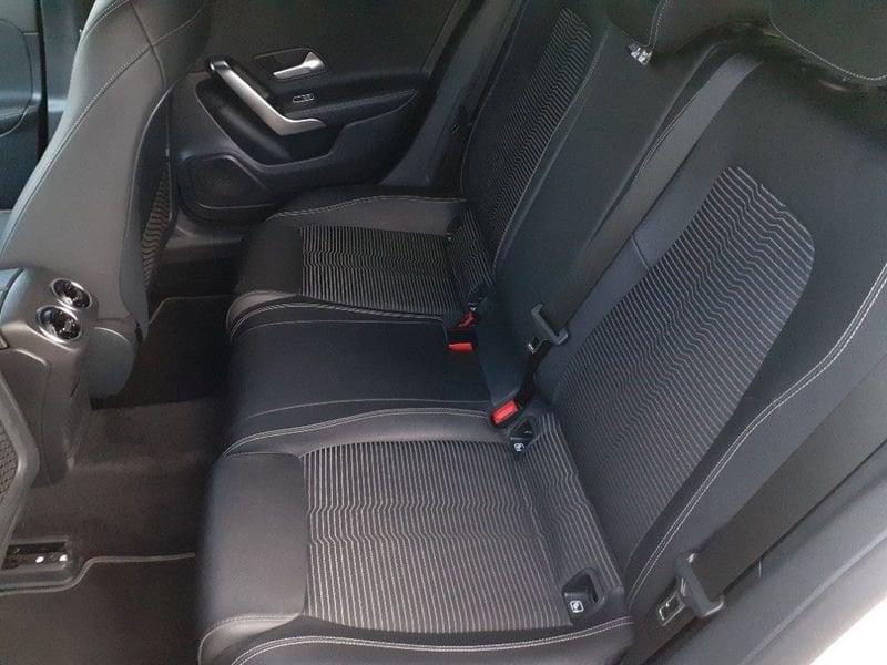 Mercedes-Benz Classe A A 180 136 CV NIGHT EDITION KM 43.170 CERTIF , GARANZIA