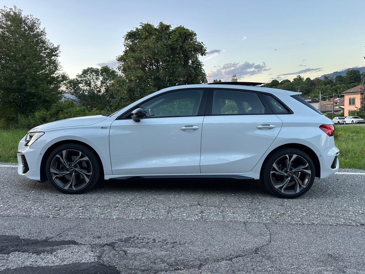 Audi A3 SPB 35 TFSI S tronic line edition