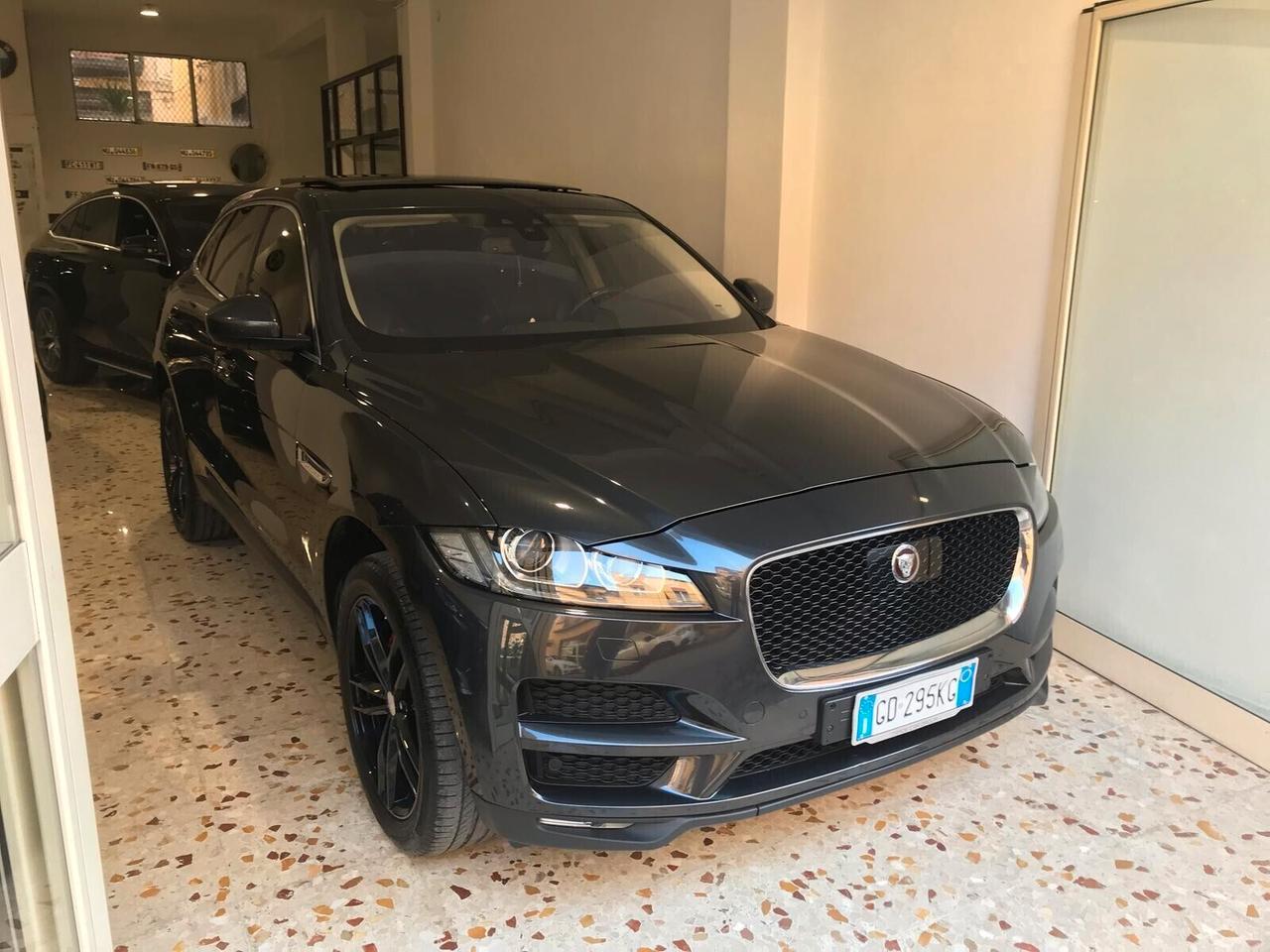 Jaguar F-Pace 2.0 D 180 CV Prestige Panoramico