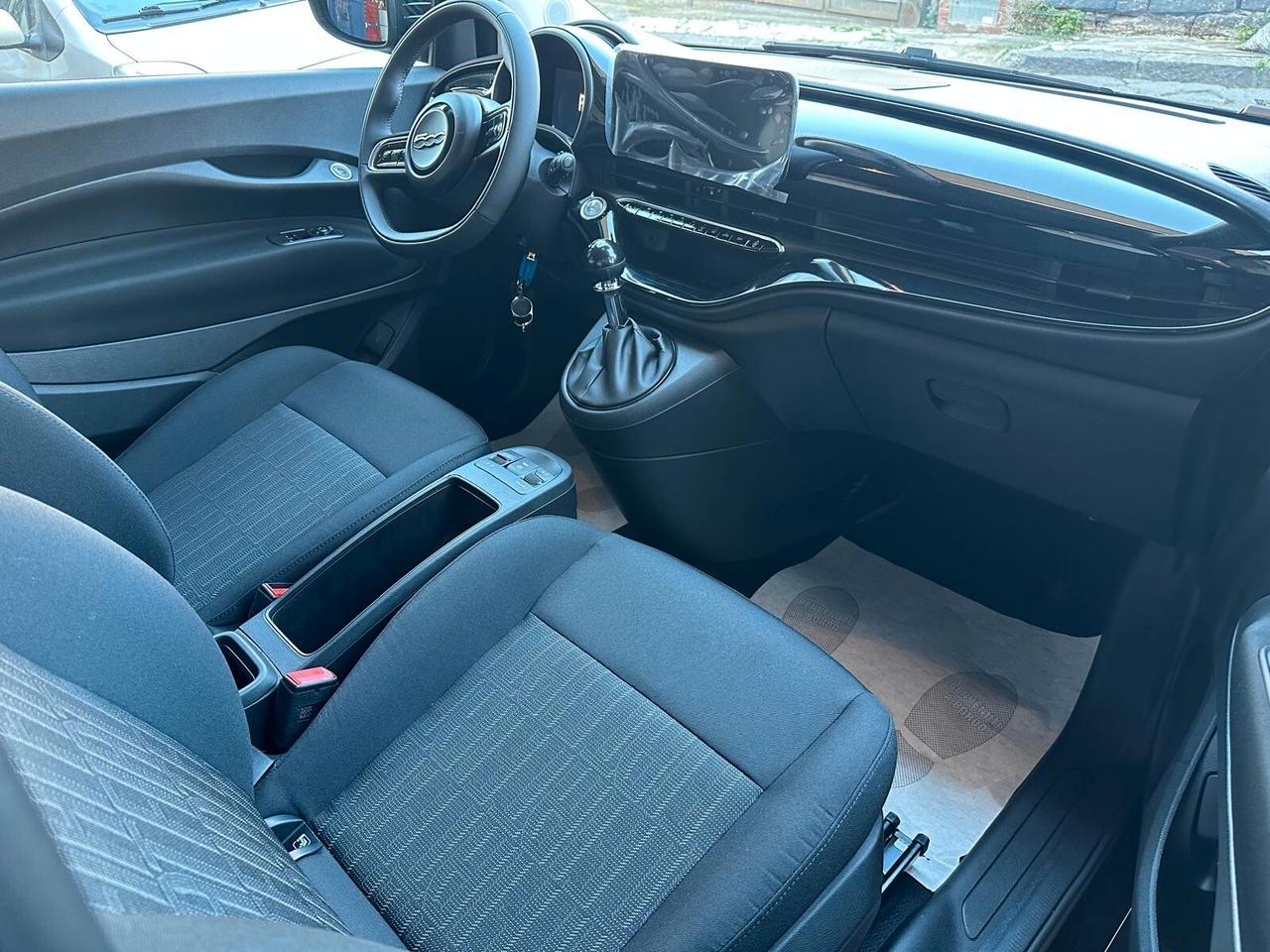 FIAT 500 HYBRID BERLINA POP 1.0 Hybrid Berlina MY 26