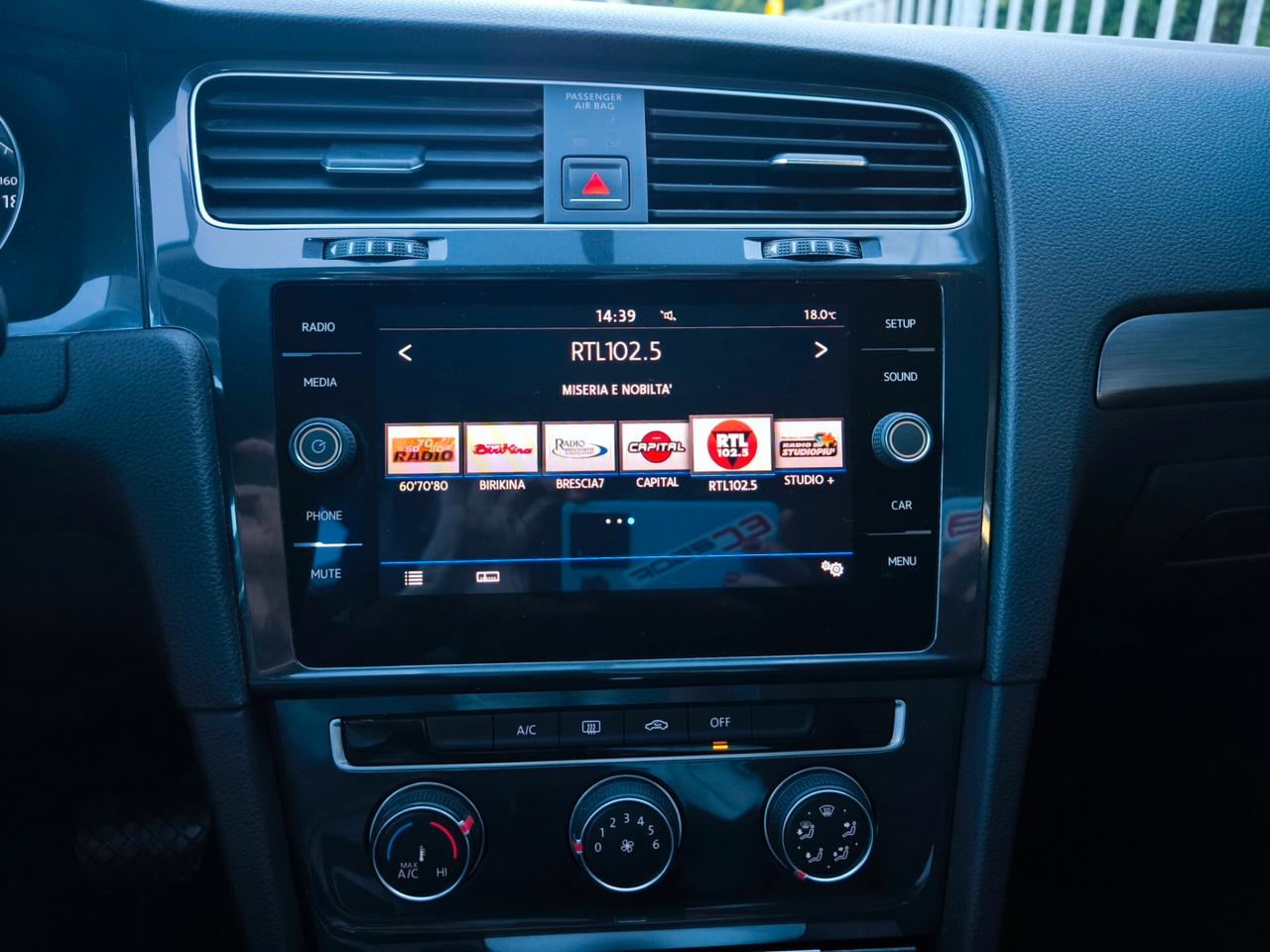 VOLKSWAGEN GOLF VARIANT -2018- DSG- OK NEOPATENTATI