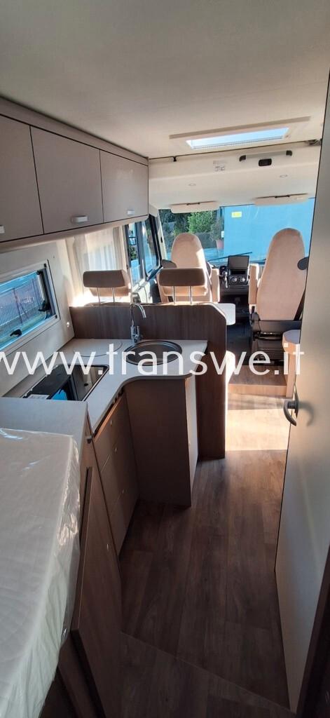 Carado I338 motorhome con letti gemelli