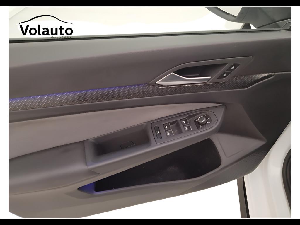 VOLKSWAGEN Golf VIII 2020 - Golf 1.5 tsi evo R-Line 130cv