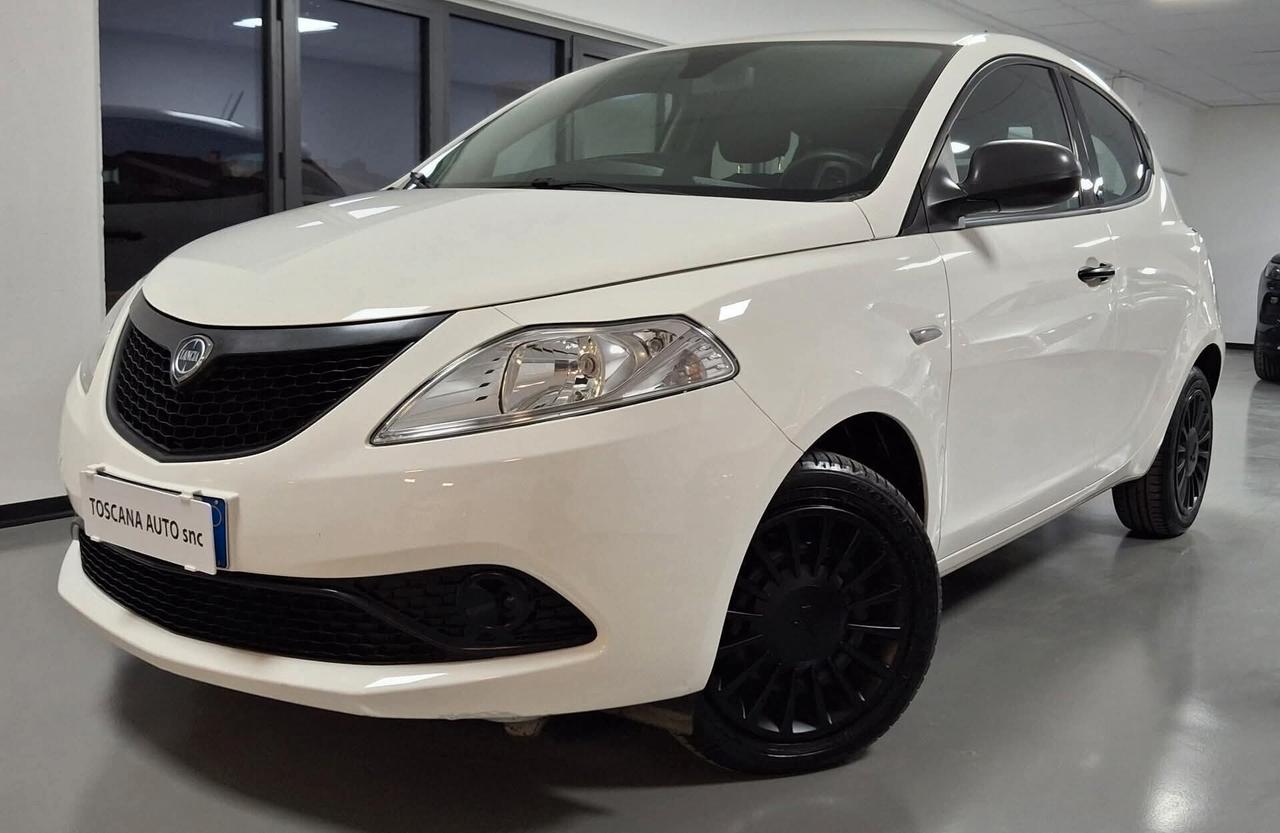 Lancia Ypsilon 1.2 69 CV 5 porte S&S Gold