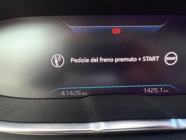 PEUGEOT 3008 BlueHDi 130 S&S EAT8 Active Business