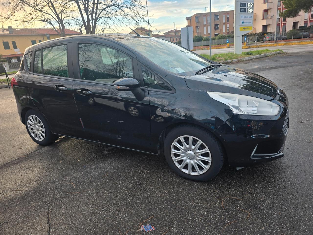 Ford B-Max 1.4 90 CV GPL Business Titanium
