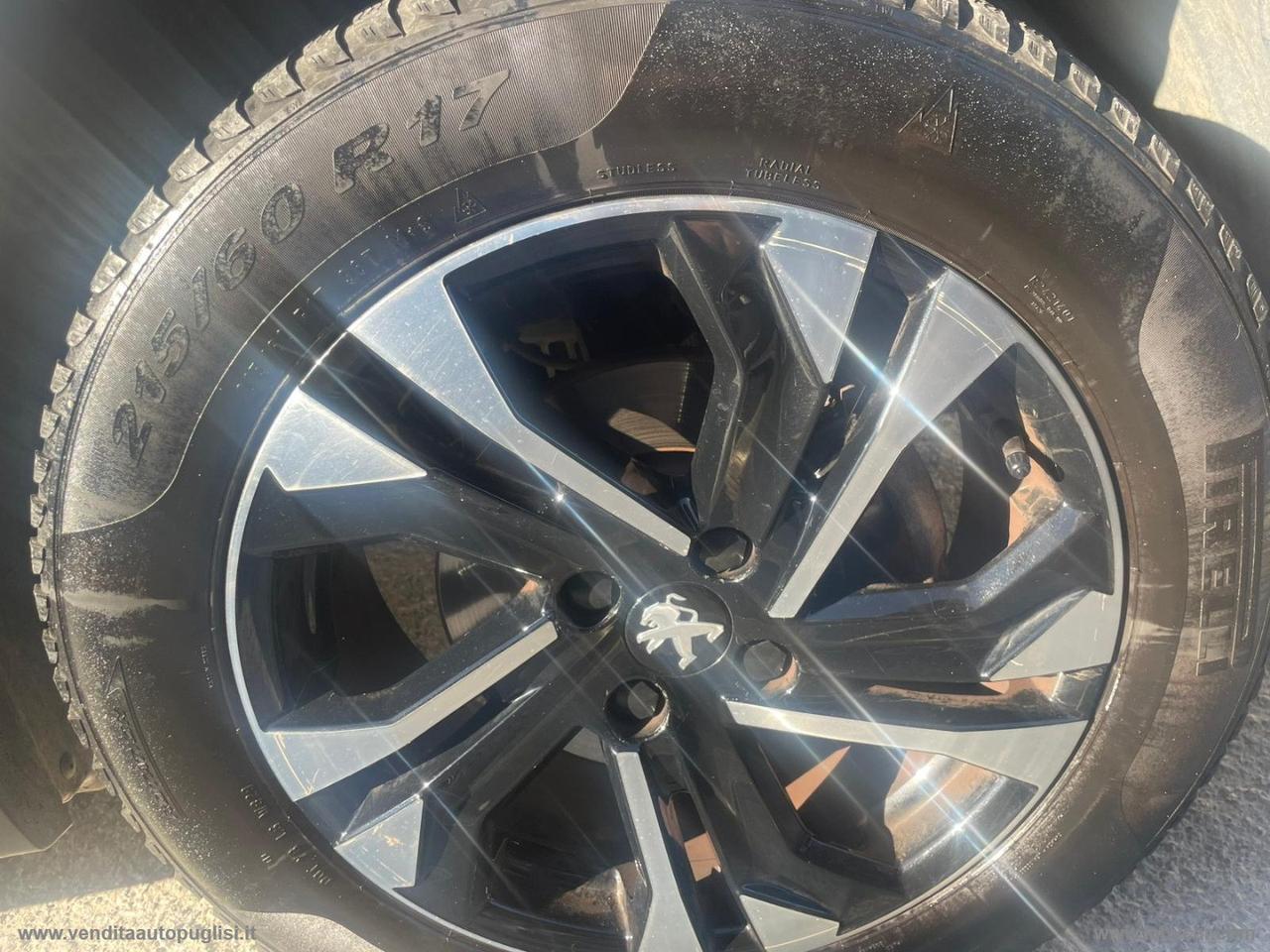 PEUGEOT 2008 PureTech 130 S&S Allure