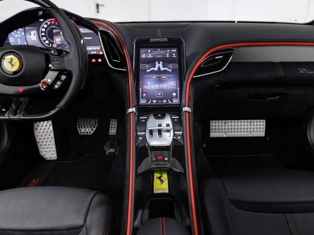 Ferrari Roma Spider