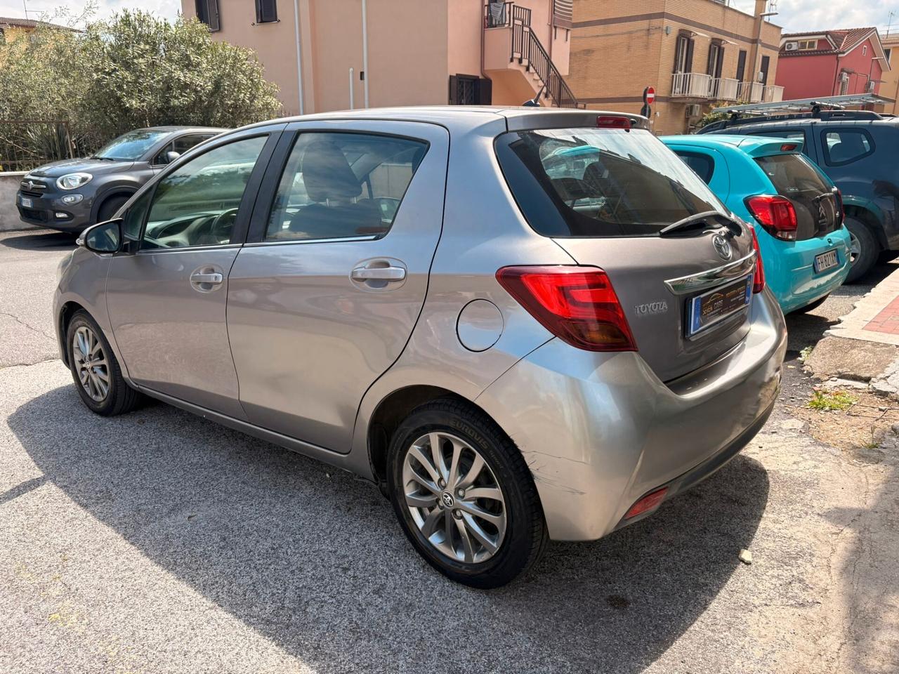 Toyota Yaris 1.0 5 porte Lounge