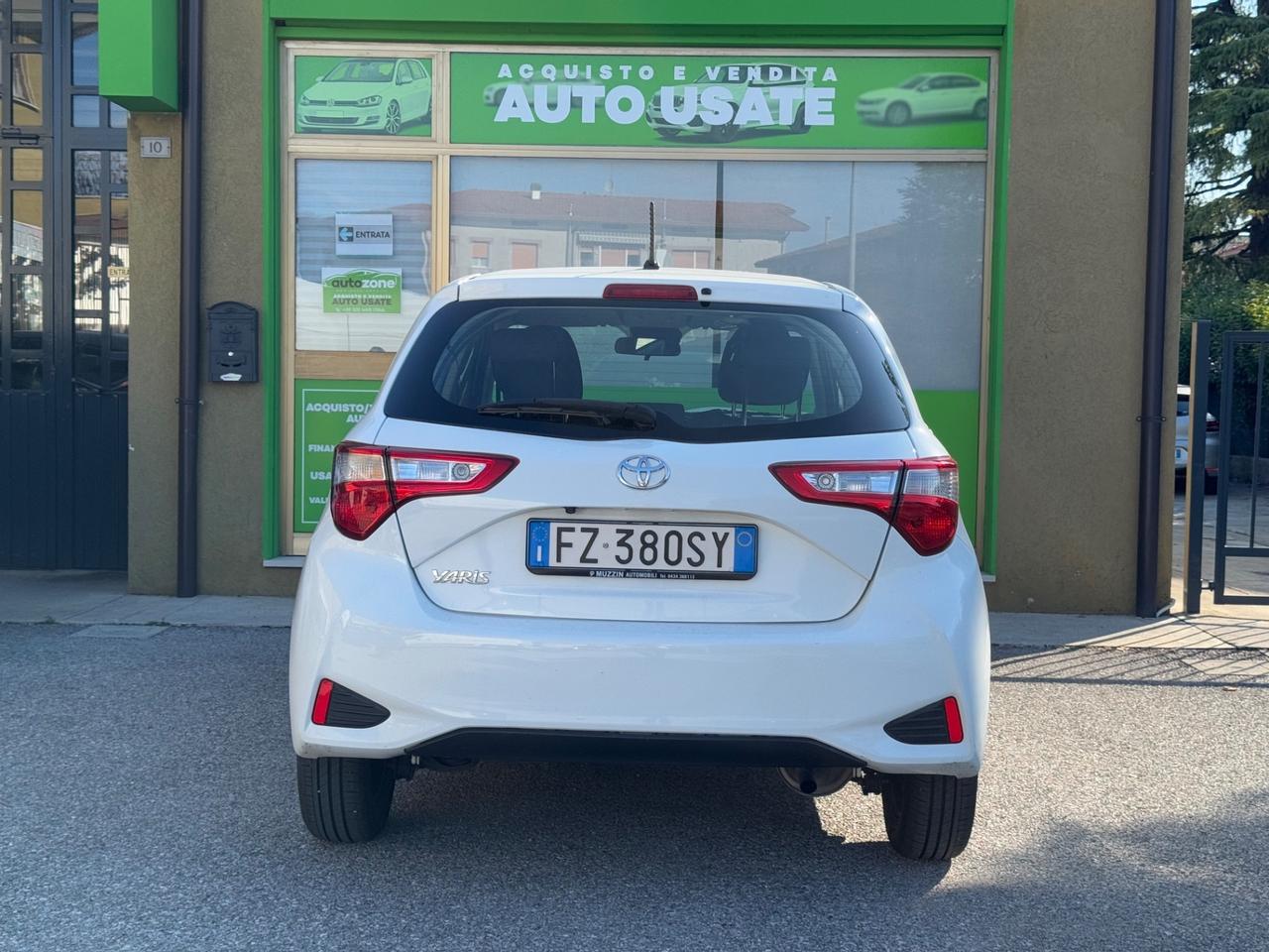 Toyota Yaris 1.0 72 CV 5 porte CONSUMI BASSI