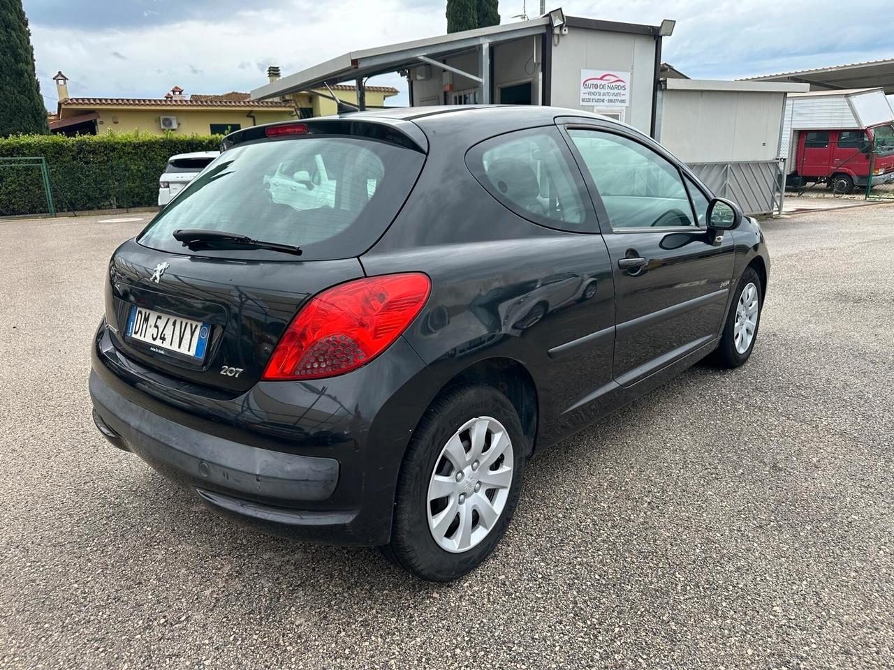 Peugeot 207 1.4 Benzina Anche Neopatentati