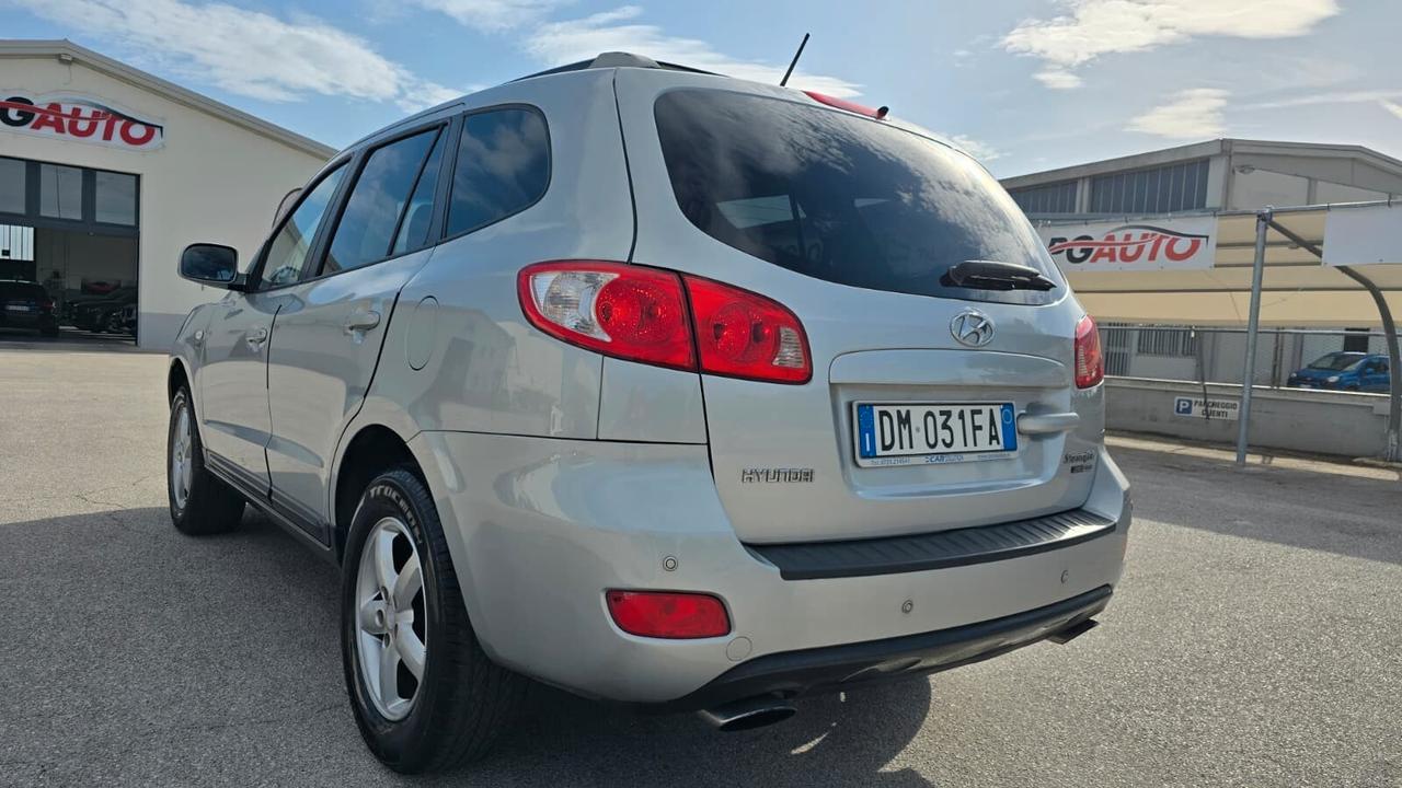 Hyundai Santa Fe 2.2 CRDi VGT Active 5 p.ti