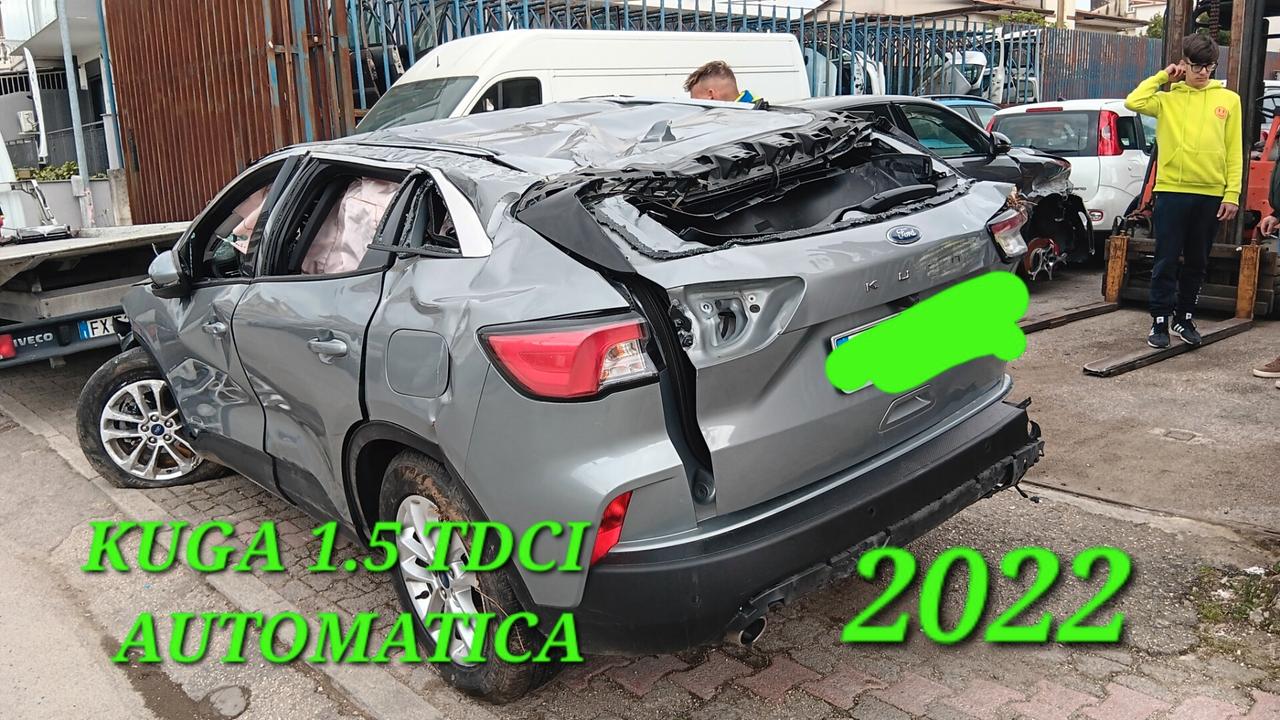 Ford Kuga incidentata sinistrata mondialcars 022