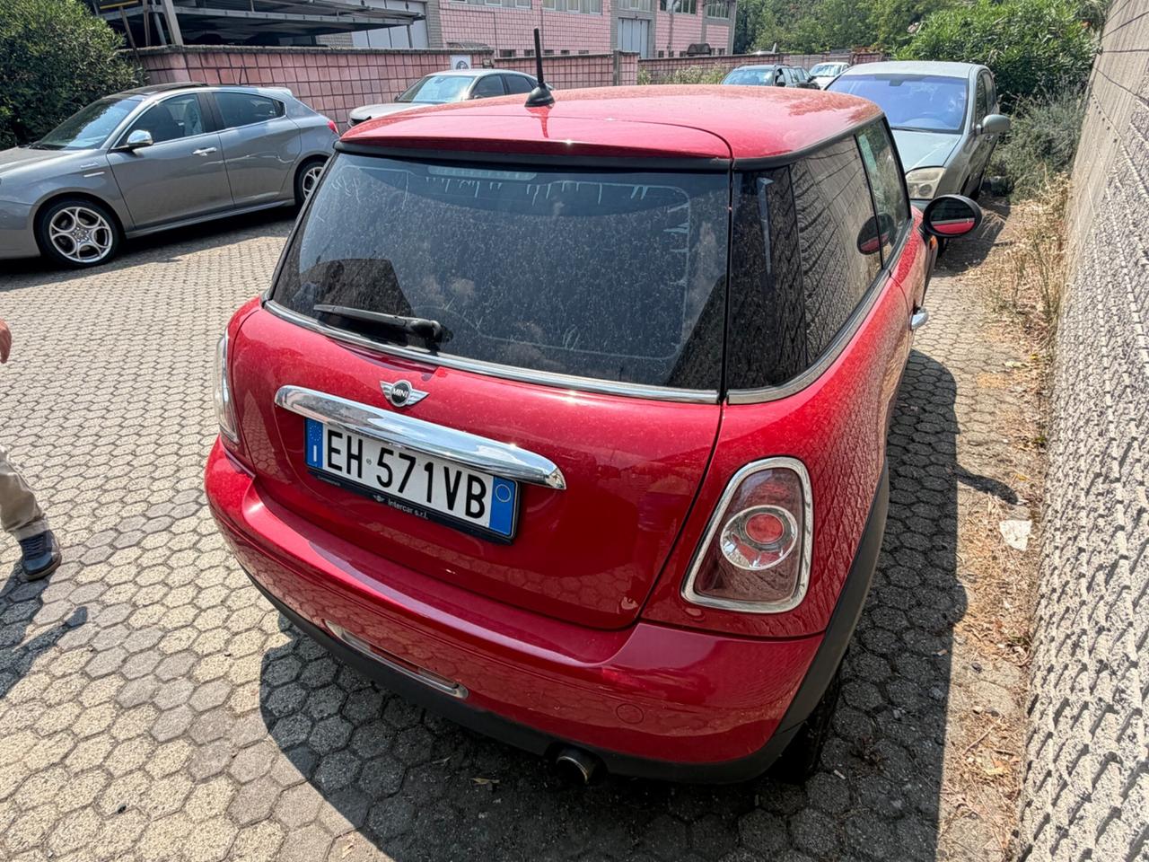 Mini 1.6 16V One (55kW)