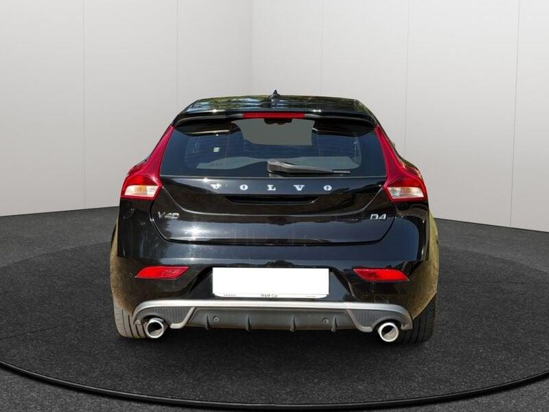 Volvo V40 D4 Geartronic R-Design Momentum