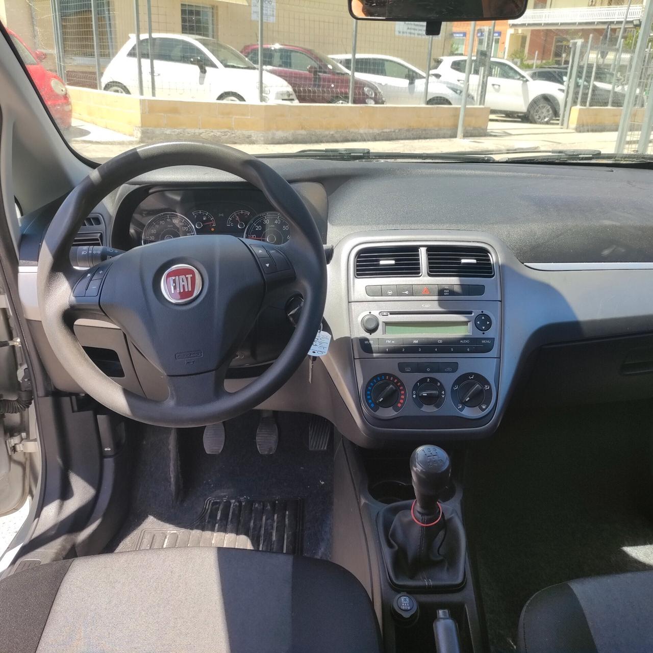 Fiat Punto 1.3 MJT II 75 CV 5 porte Street