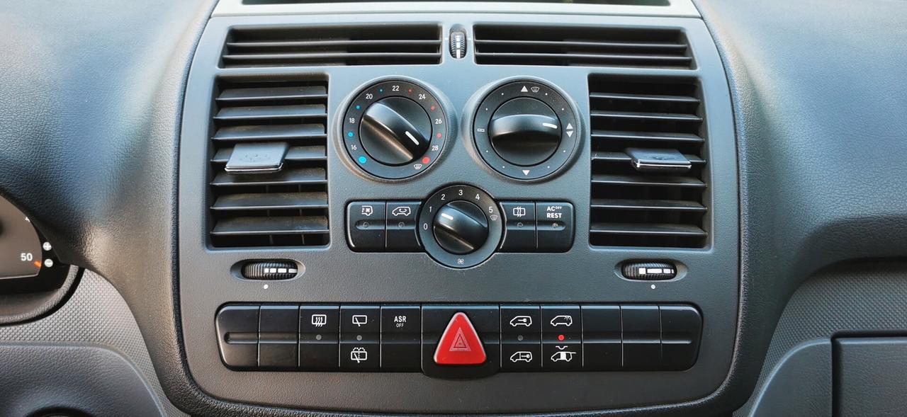 Mercedes-benz Viano 2.2 CDI 4Matic Trend L - Gancio Traino - omologato 9 posti ma sono 5 sedili Cambio Automatico