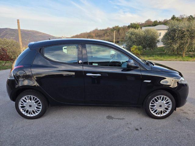 LANCIA Ypsilon 1.2 69 CV 5 porte GPL Ecochic Gold