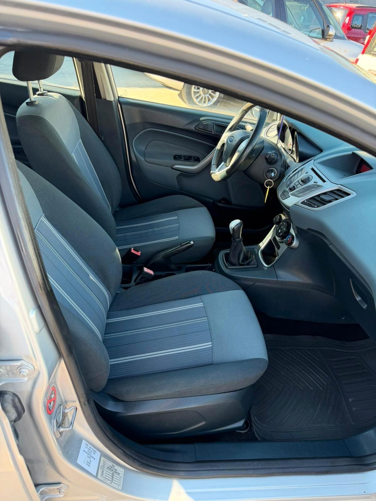Ford Fiesta 1.4 5 porte Bz.- GPL Titanium