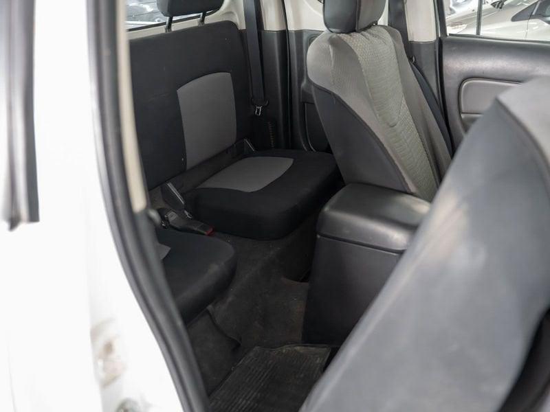 Mitsubishi L200 2.4 DI-D 154CV CLUB CAB INFORM