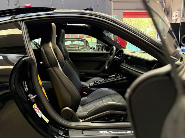 PORSCHE 911 Carrera 2 GTS