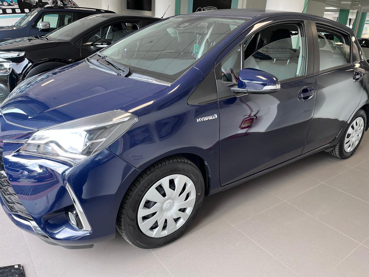 Toyota Yaris 1.5 Hybrid 5 porte Cool