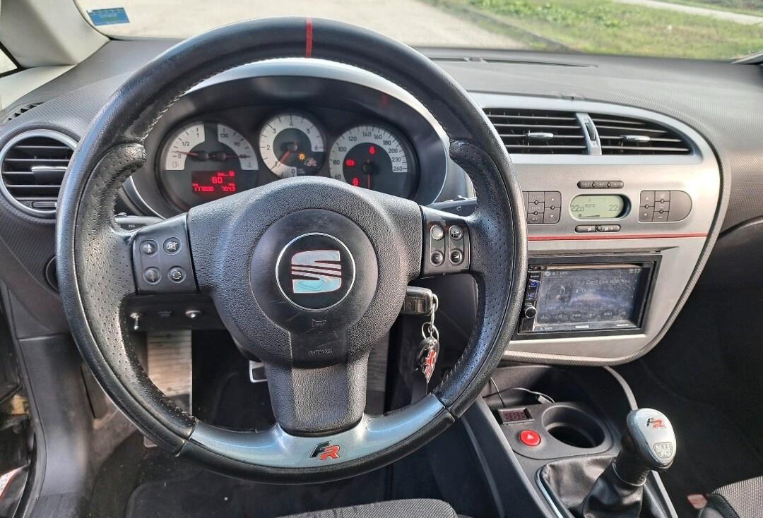 Seat Leon 2.0 TDI DPF FR