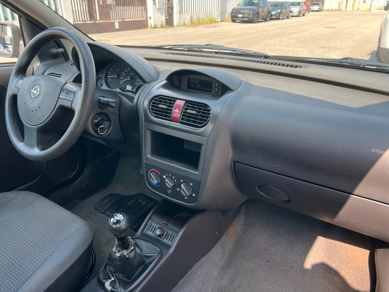 Opel Corsa 1.2i 16V cat 5 porte Euro 4 adatta a neopatentati