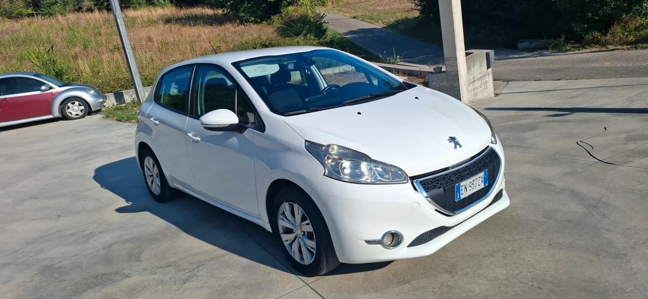 Peugeot 208 1.4 HDi 68 CV 5 porte Active