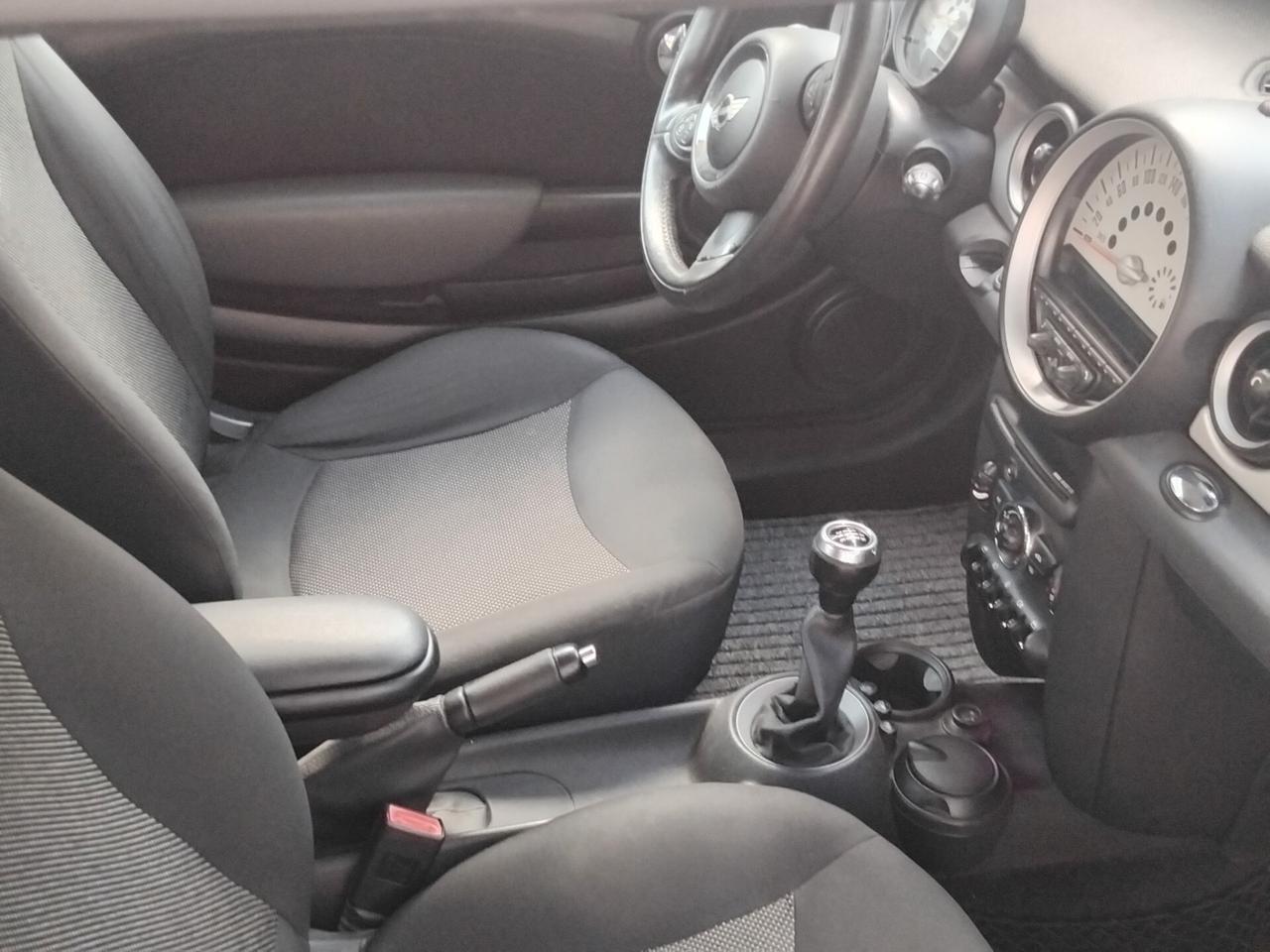 Mini Cooper Coupe 1.6 John Works Coupéb2012