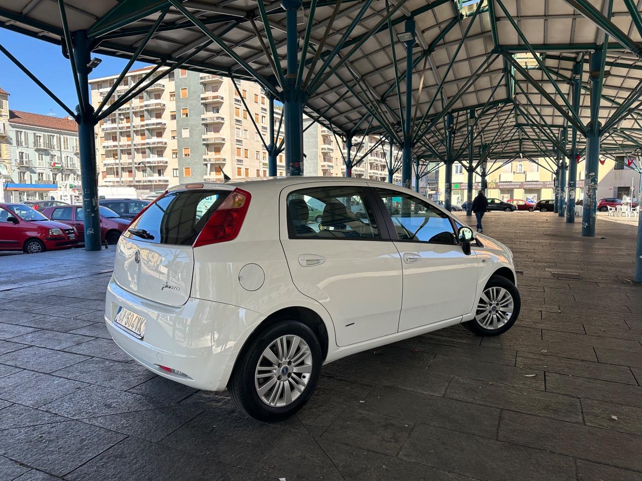Fiat Grande Punto 1.9 MJT 120 CV 5 porte tutti i lavori fatti