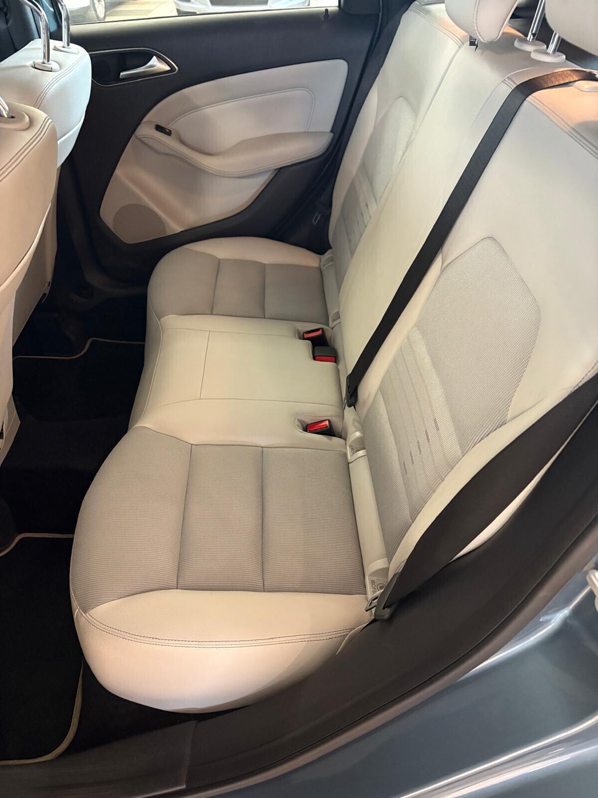 Mercedes-benz B 200 d Automatic 4Matic Premium