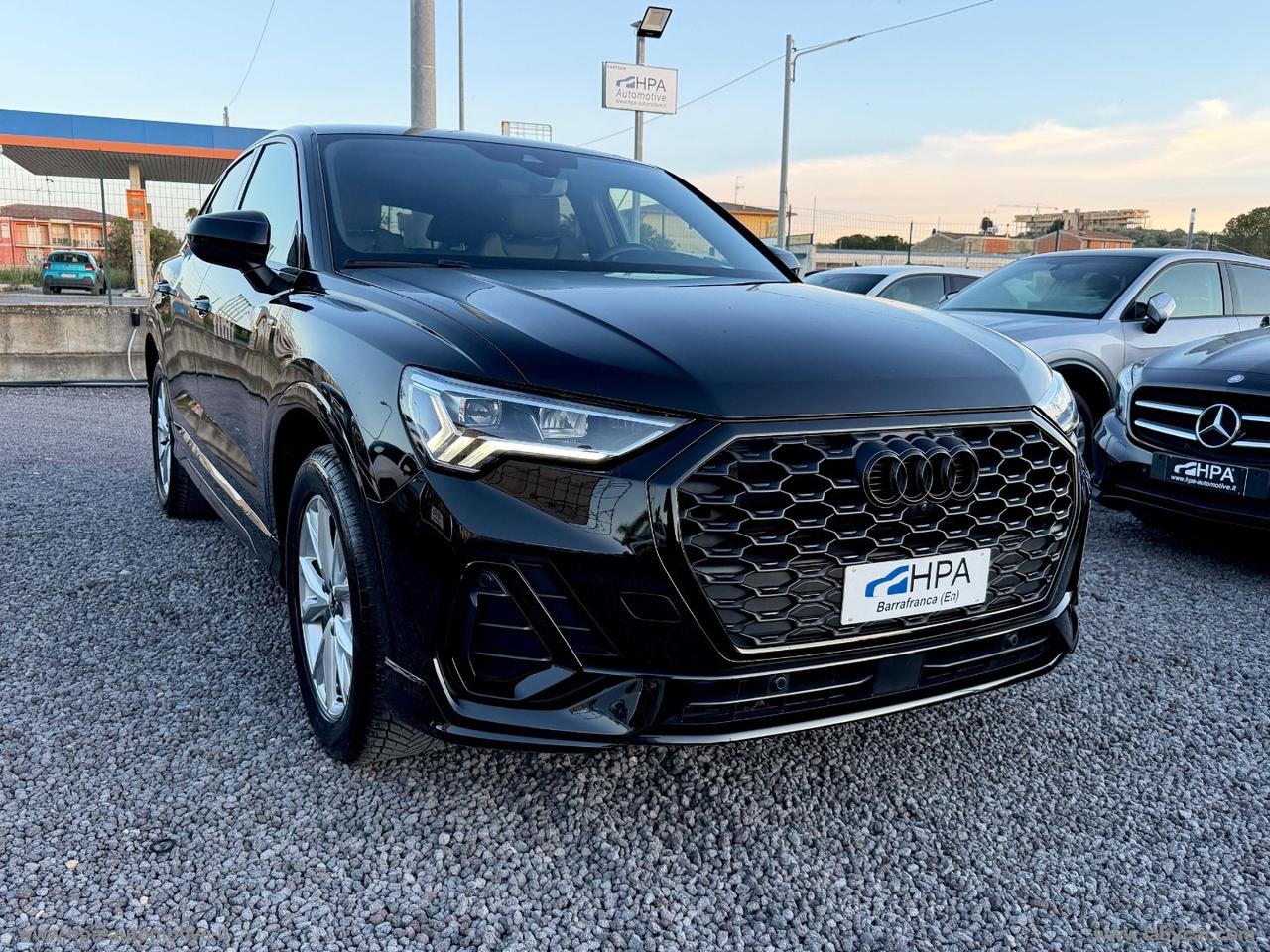 AUDI Q3 SPORTBACK 2.0TDI S-line NAVI FULL LED RETROCAMERA 360