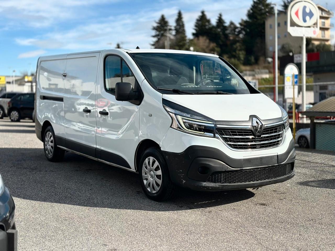 Renault Trafic T27 2.0 dCi 120CV