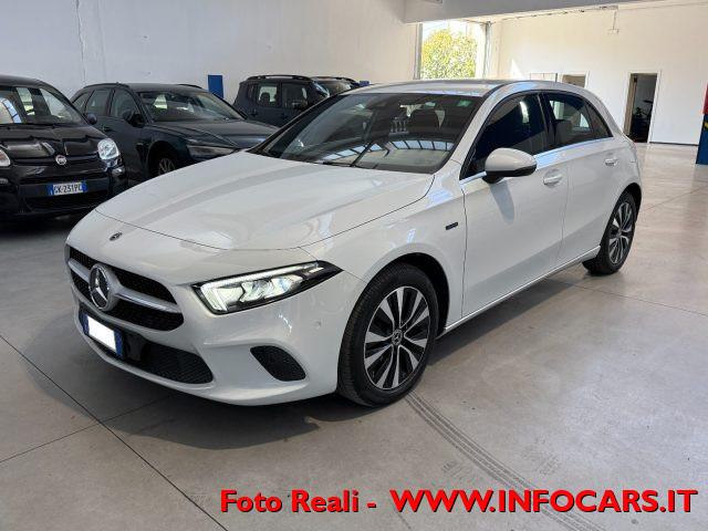 MERCEDES-BENZ A 250 e EQ-Power Business Extra -