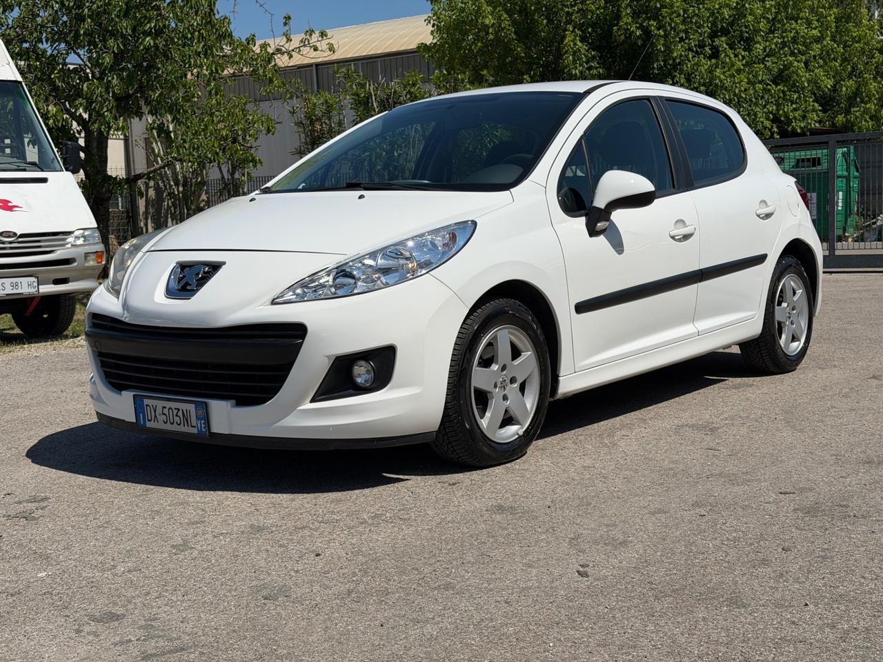Peugeot 207 1.4 8V 75CV 5p. X Line ECO GPL