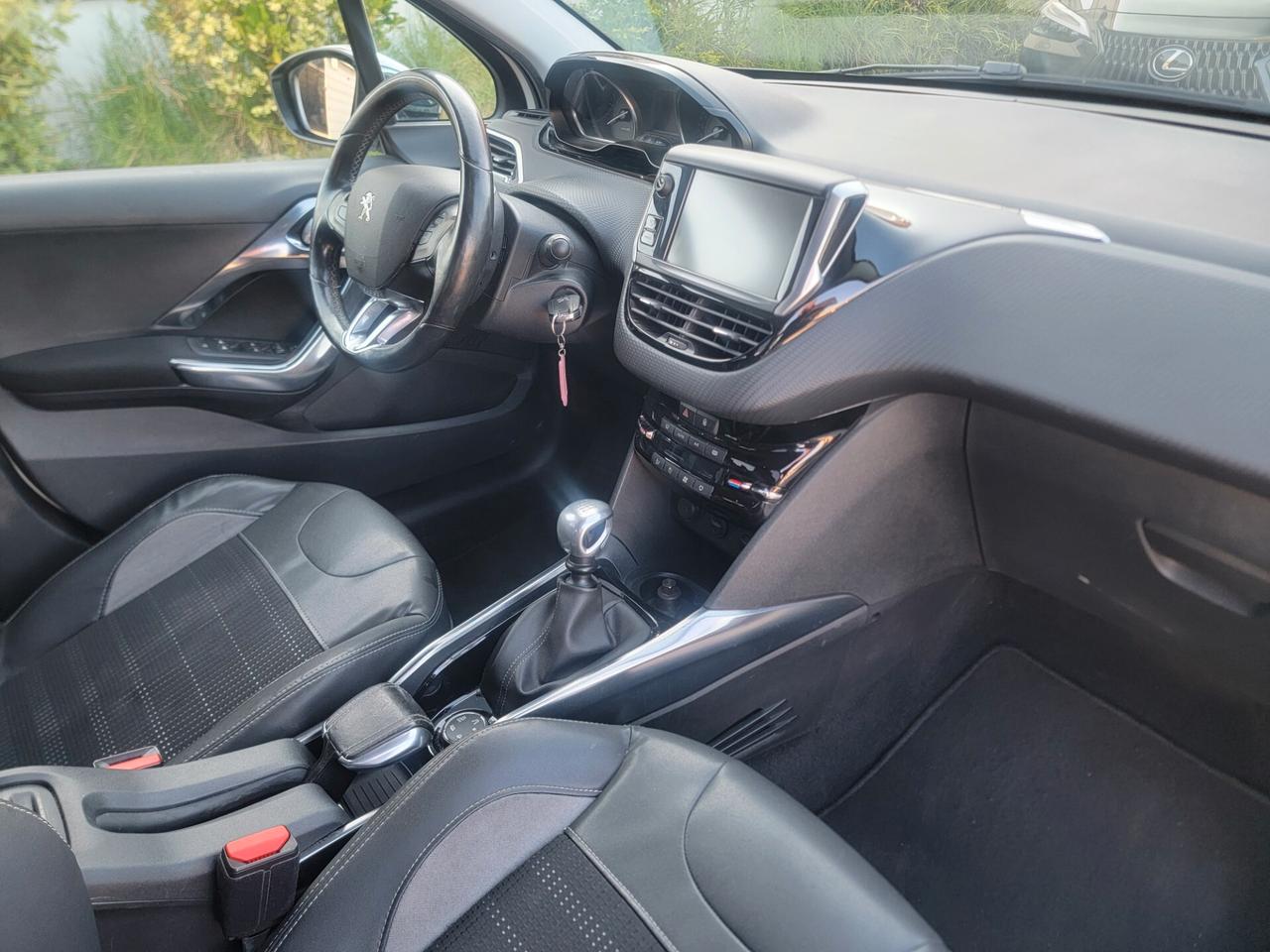 Peugeot 2008 1.6 120CV Allure DISTRIBUZIONE NUOVA!