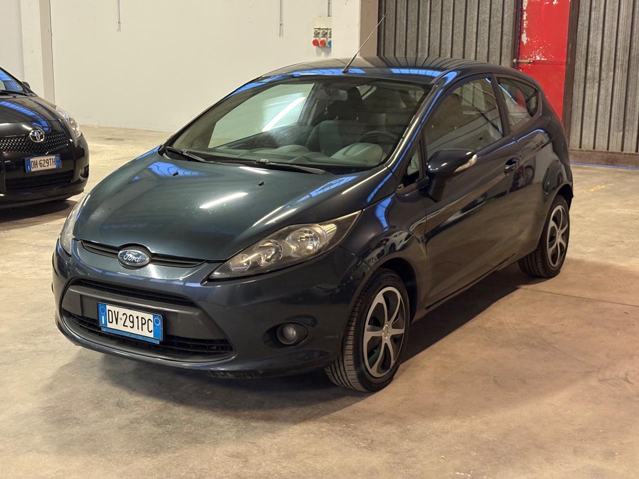 Ford Fiesta 1.2 82CV 3 porte Titanium UNICO PROPRIETARIO