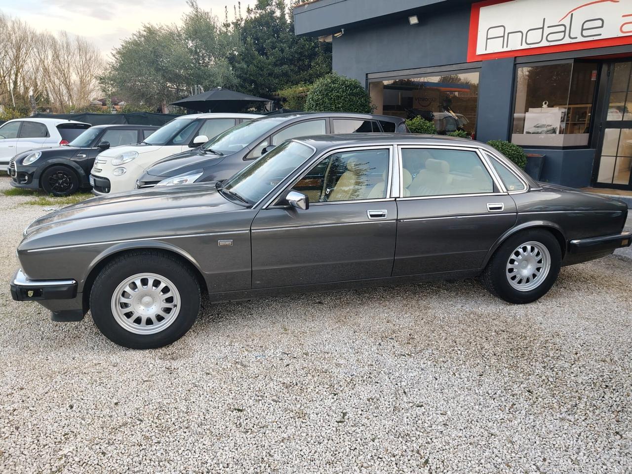 Jaguar XJ Daimler 3.6 IMPIANTO GPL km124000