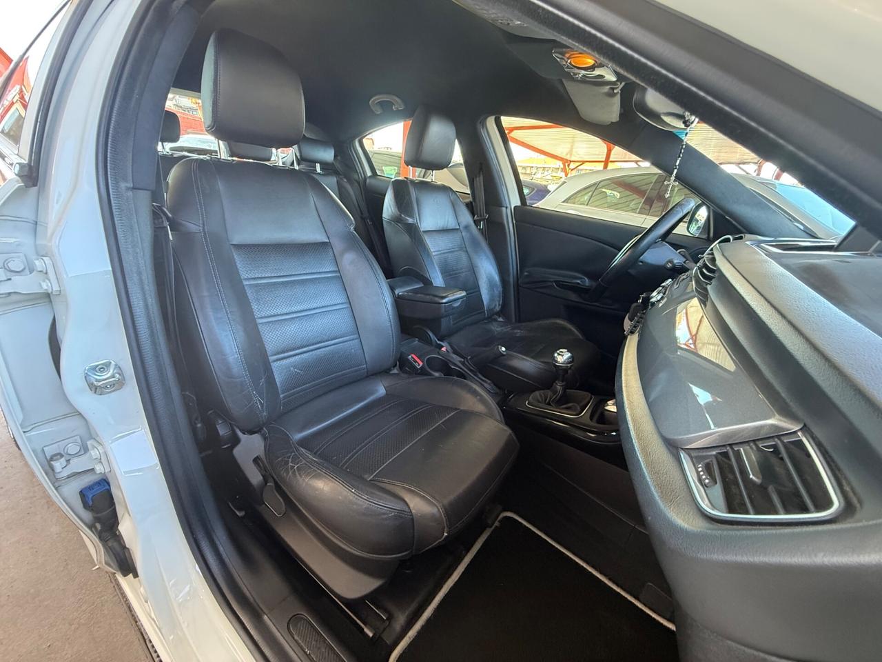 Giulietta 1.6 JTDm 105 CV Exclusive-pelle-Navi-perfetta