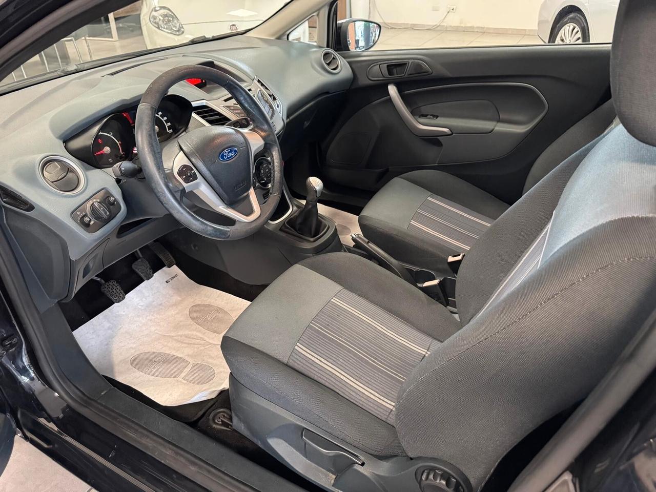 Ford Fiesta 1.2 BENZINA 82CV NEOPATENTATI 2009