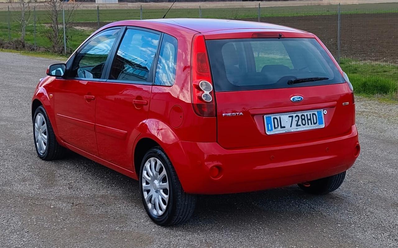 Ford Fiesta 1.4 TDCi 5p. Ghia