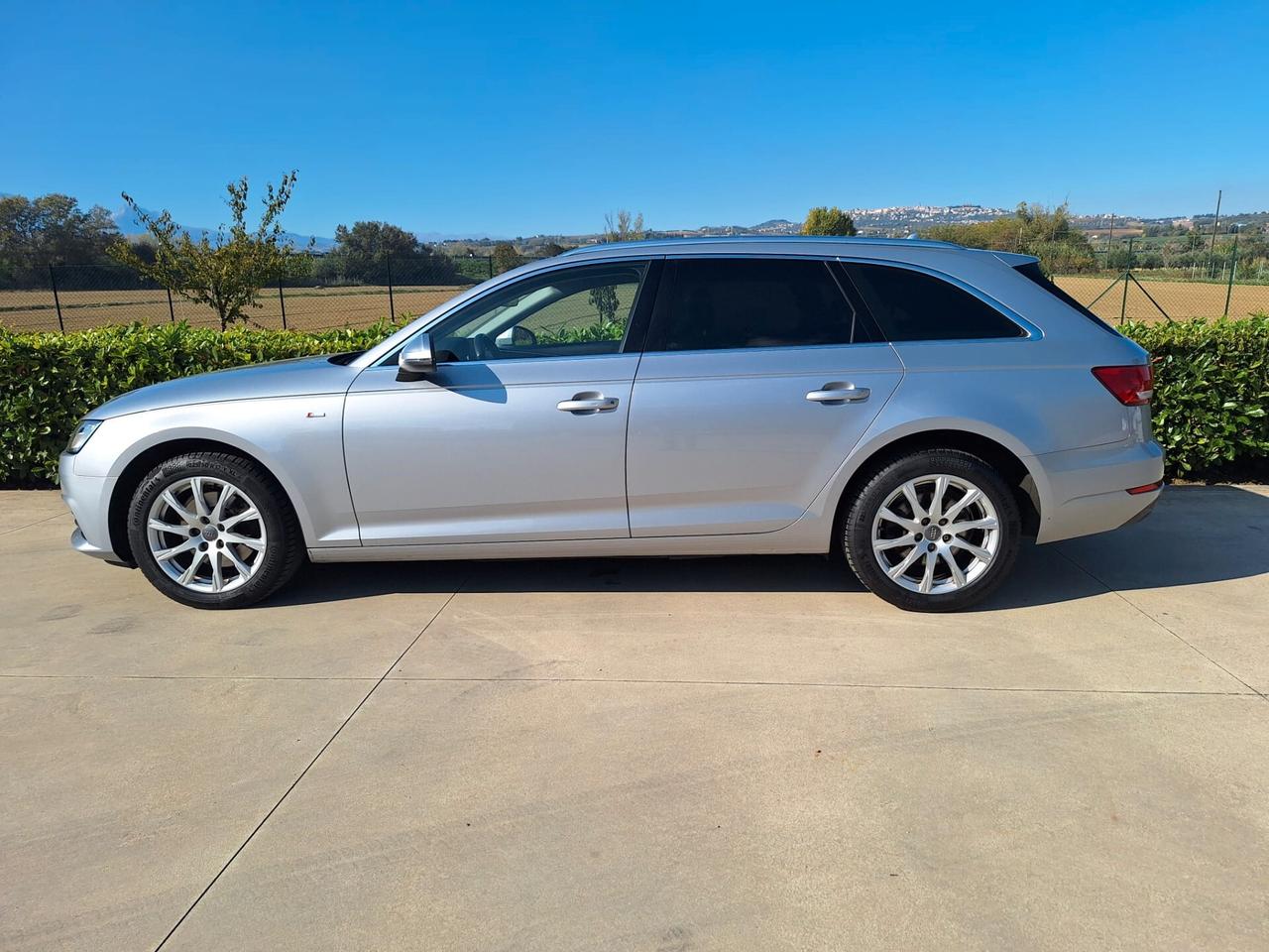 Audi A4 Avant 2.0 TDI 150 CV ultra Business Sport