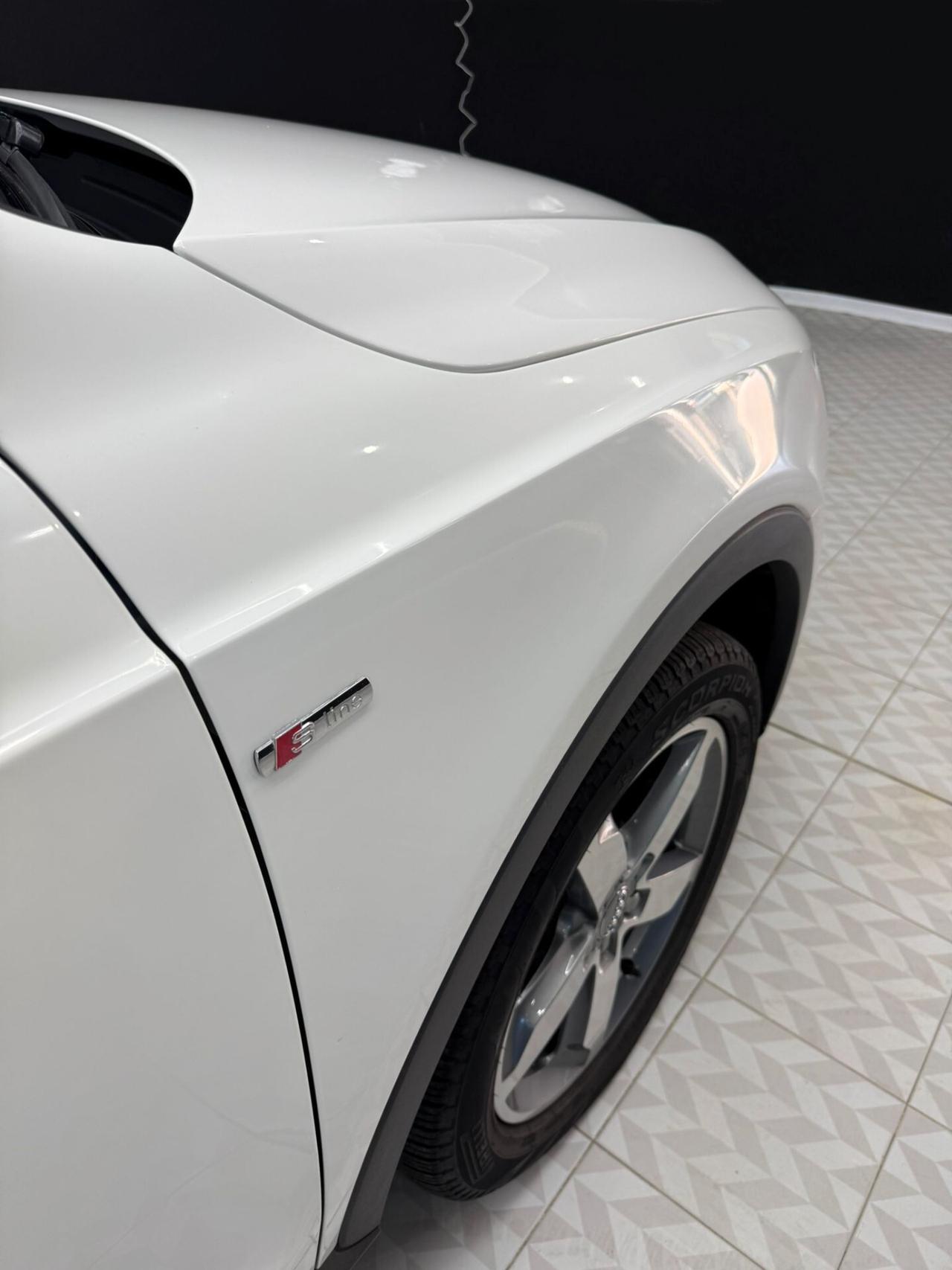 Audi Q3 2.0 TDI quattro Business Plus