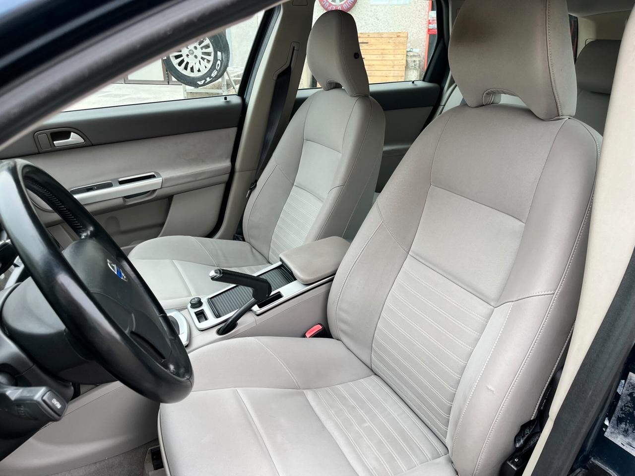 Volvo V50 D2 POLAR