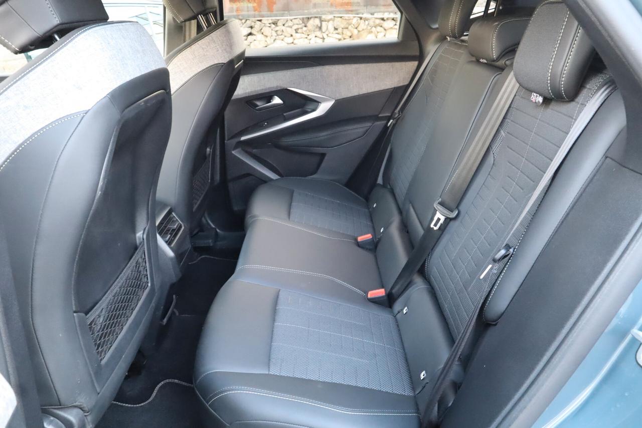 PEUGEOT Nuova 3008 1.2cc Hybrid 145cv E-DCS6 GT