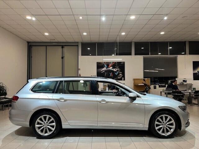 Volkswagen Passat Variant 2.0 tdi Comfortline 150cv dsg