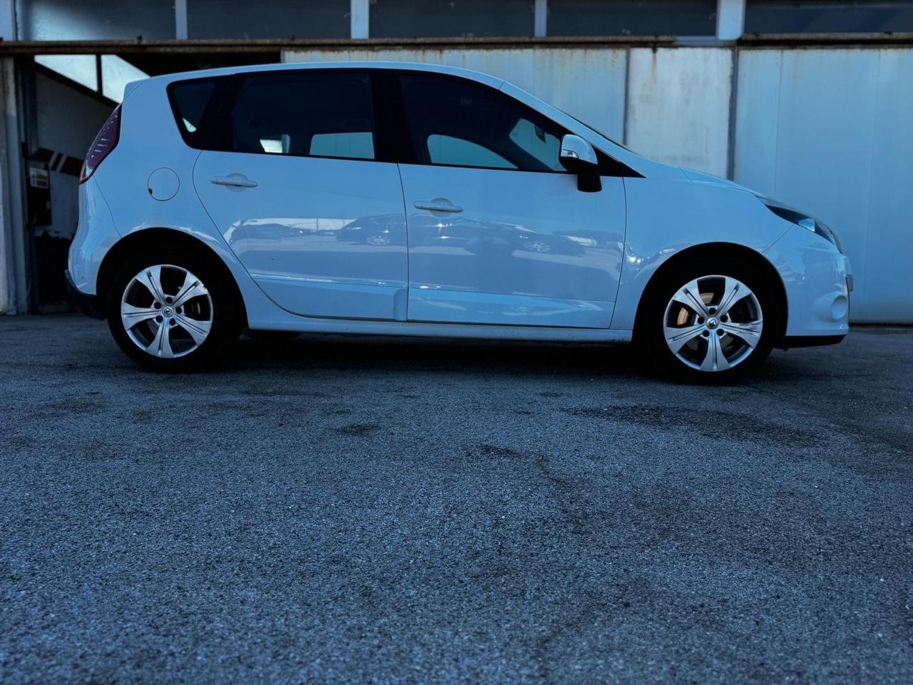 Renault Scenic Scénic X-Mod 1.5 dCi 110CV Confort