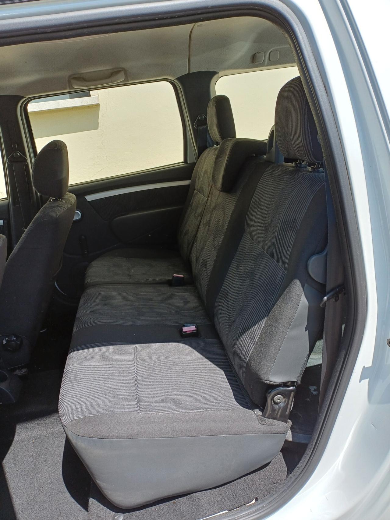 Dacia Logan MCV 1.6 85CV 5 posti