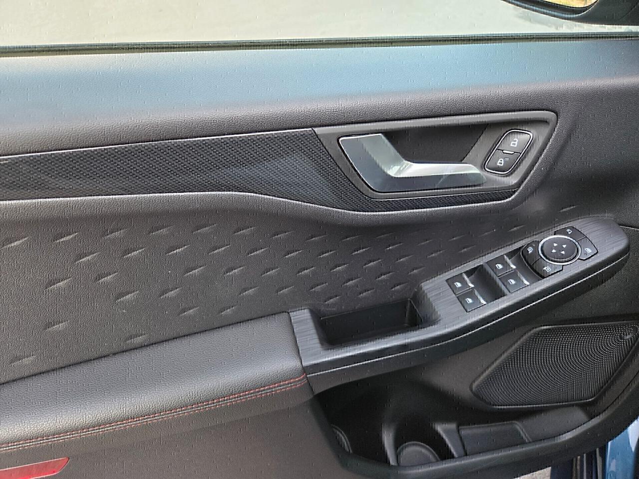 FORD KUGA ST-LINE 1.5 120CV